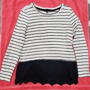 Womens sweater shirt size S